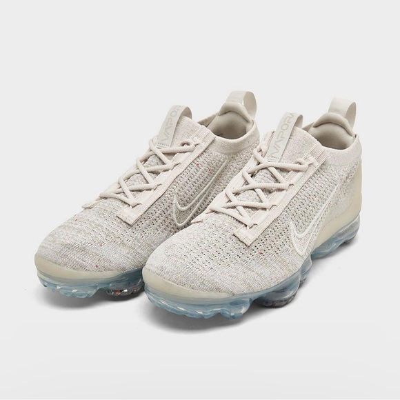 NIKE AIR VAPORMAX 2021 FLYKNIT WOMEN'S RUNNING SHOES SIZE 6.5 BRAND NEW WITH BOX - Picture 3 of 6